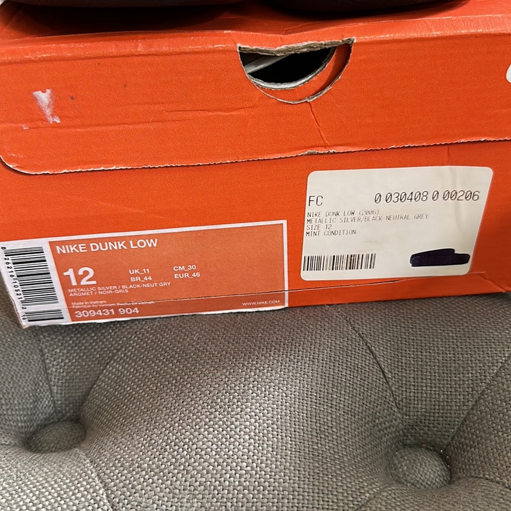 Nike Dunks - Picture 7 of 7